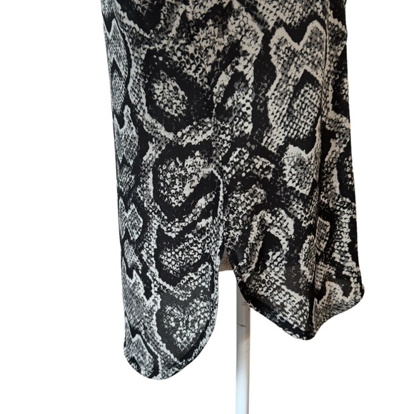 ❤️LARRY LEVINE SNAKESKIN PRINT BLOUSE   SMALL   #E - Picture 8 of 11
